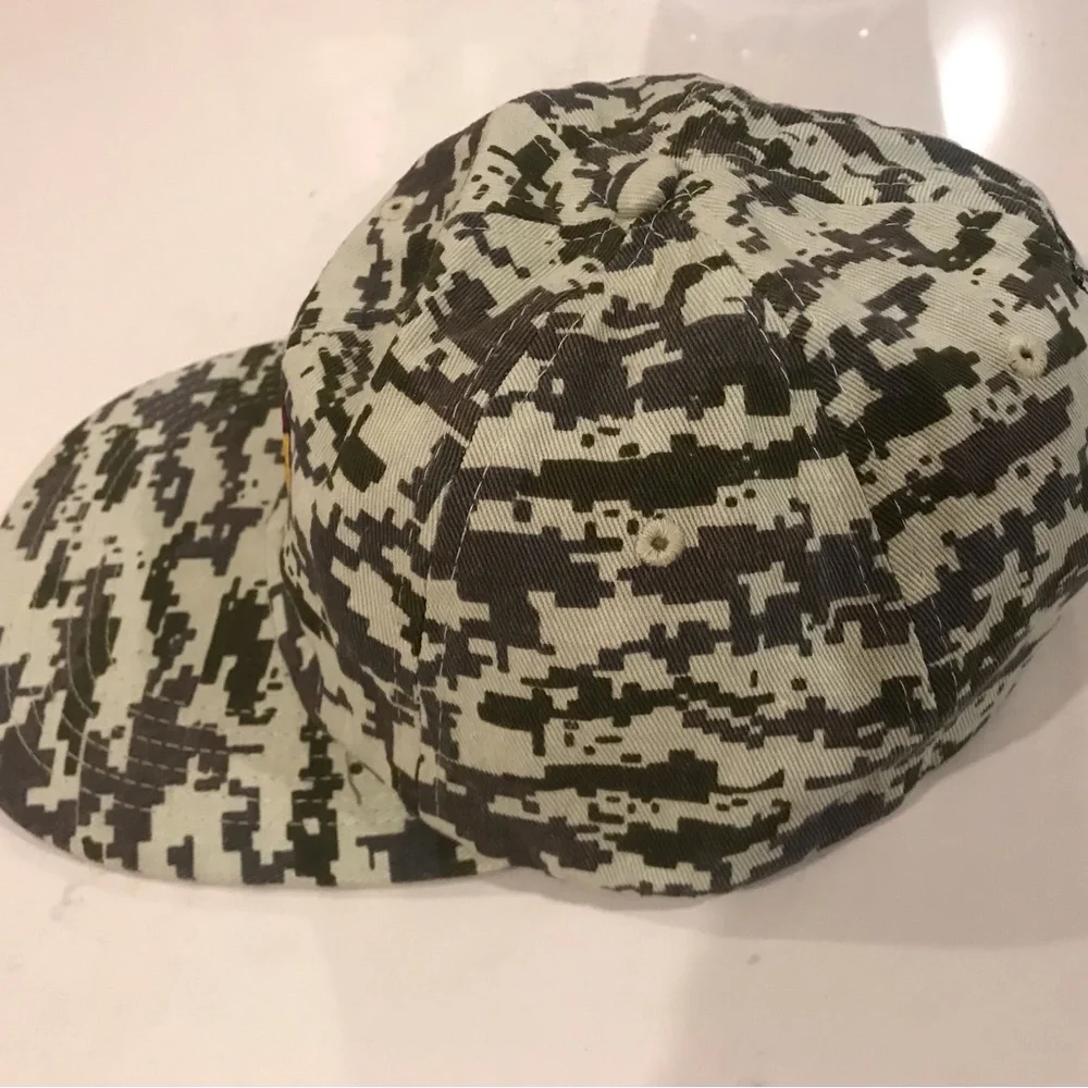 Imperial Camo Golf Hat Cap PHILADELPHIA CRICKET CLUB - Picture 2 of 5